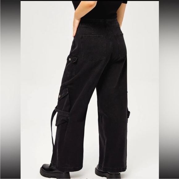 Cider baggy cargo pants strap detail black size medium - Picture 2 of 8